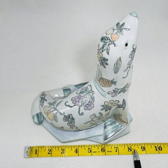 Wei Sea Lion Seal Otter Figurine Sculpture Display Ocean Shelf Sit Fruit Banana - Picture 6 of 10